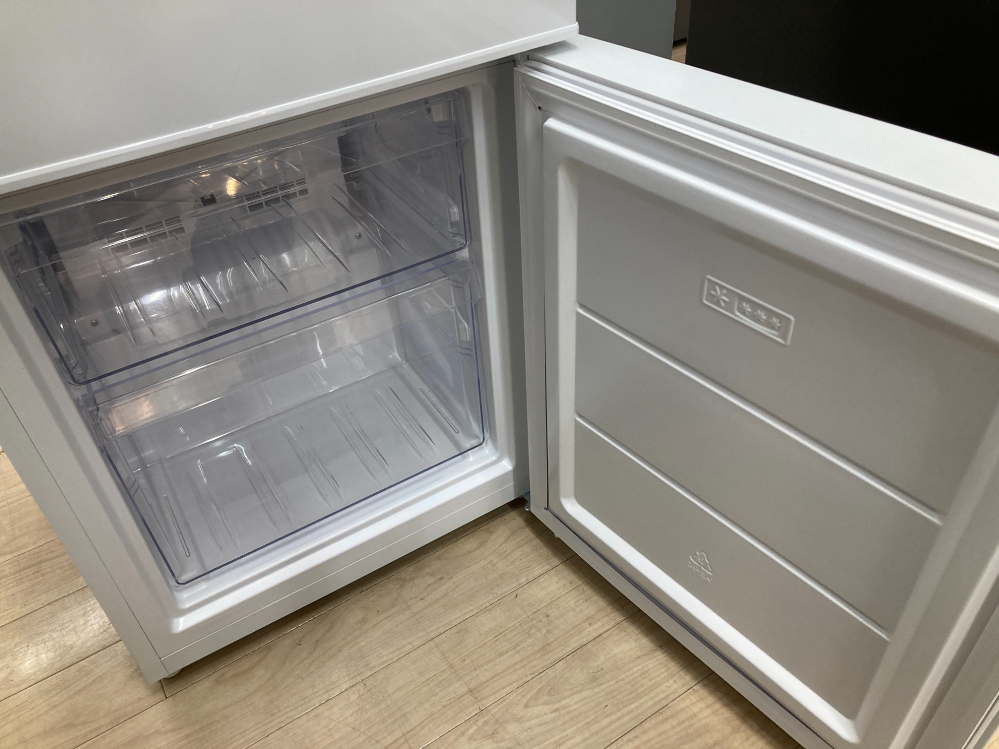 ニトリ】2ドア冷蔵庫”NTR-140WH”が入荷いたしました！！｜2024年02月02