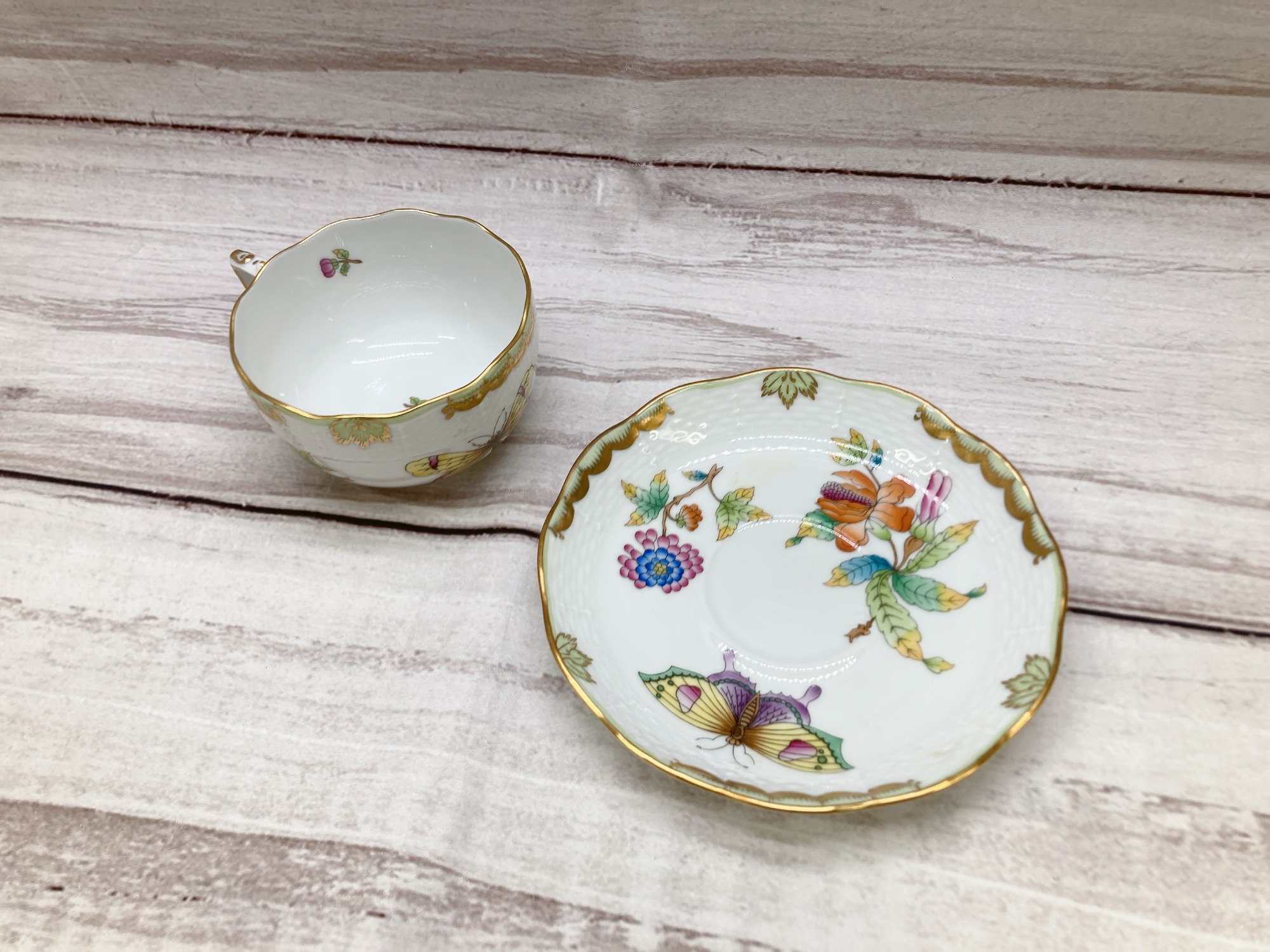 Herend/ヘレンド】ヴィクトリアブーケの洋食器 が入荷いたしました