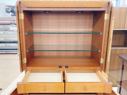 マルニ木工】ダウンライト付きキャビネット ブラウン が入荷いたしまし