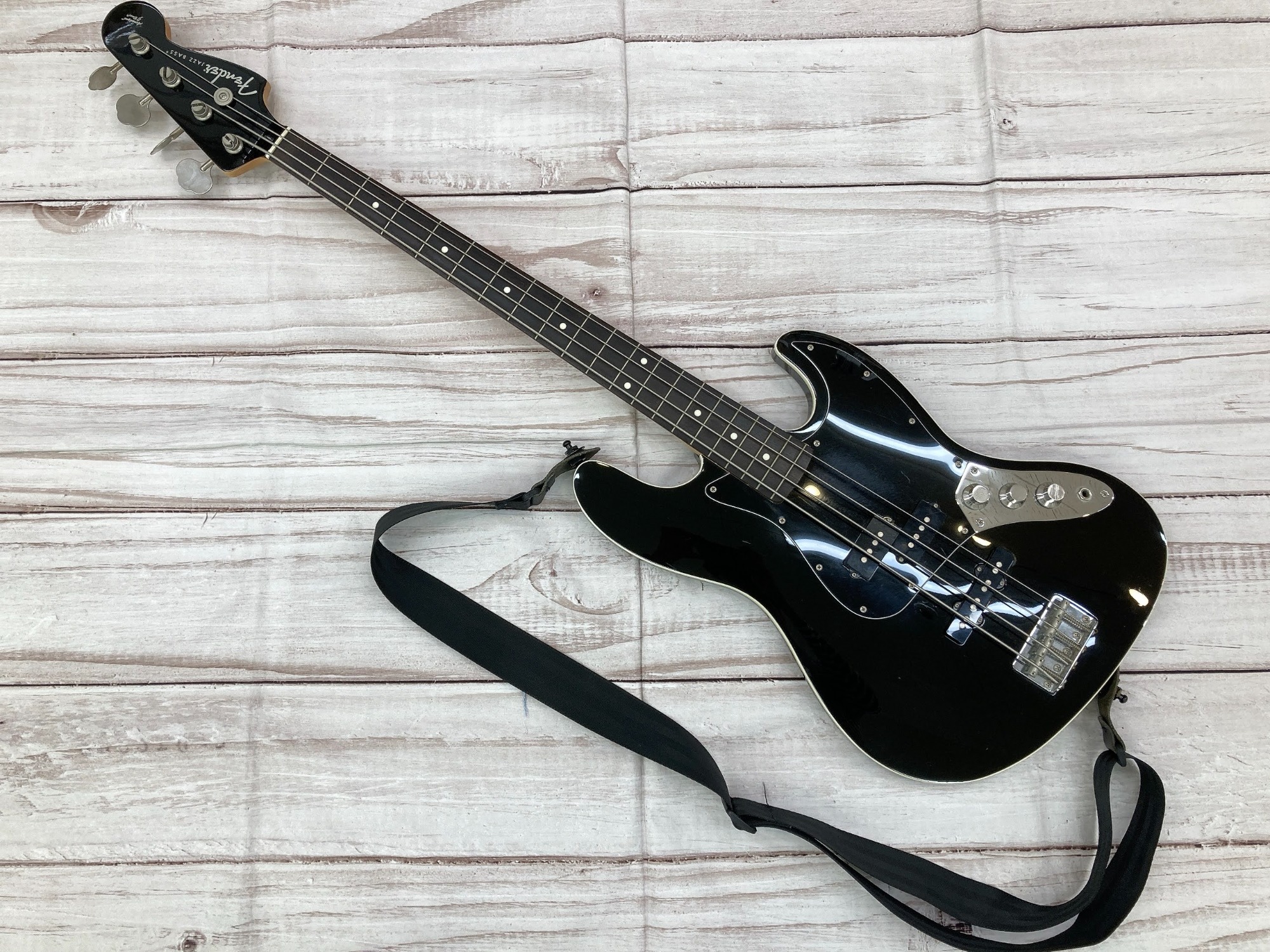 Fender ジャズベース BLACK Fender Deluxe Active Jazz Bass V - Black | Sweetwater
