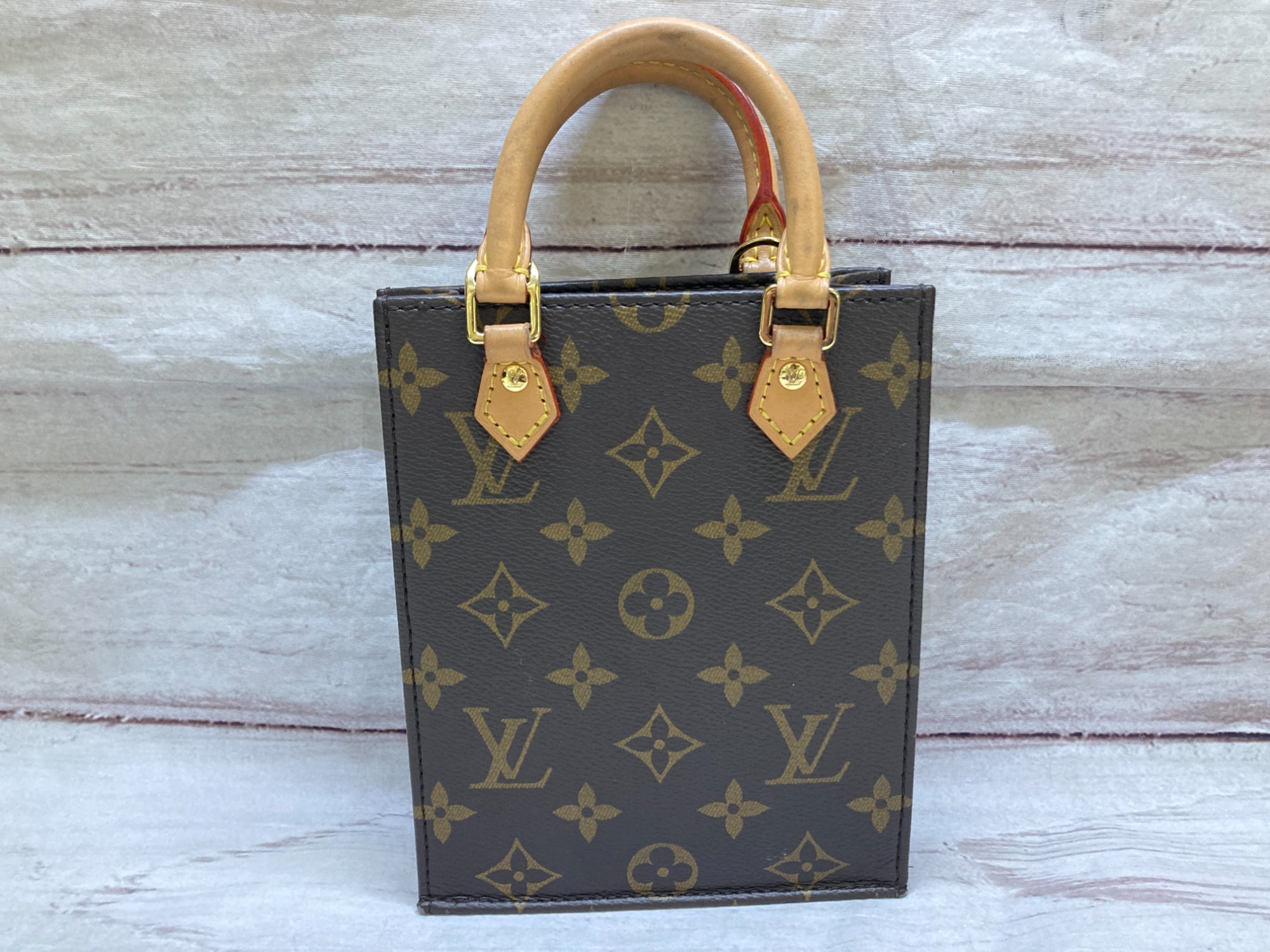 ルイヴィトン LOUISVUITTON サンジャックノワール　 リサイクルショップ宮崎屋住吉店R4.89.22 y LOUIS VUITTON/ルイ・ヴィトン】プティット・サックプラが入荷いたし