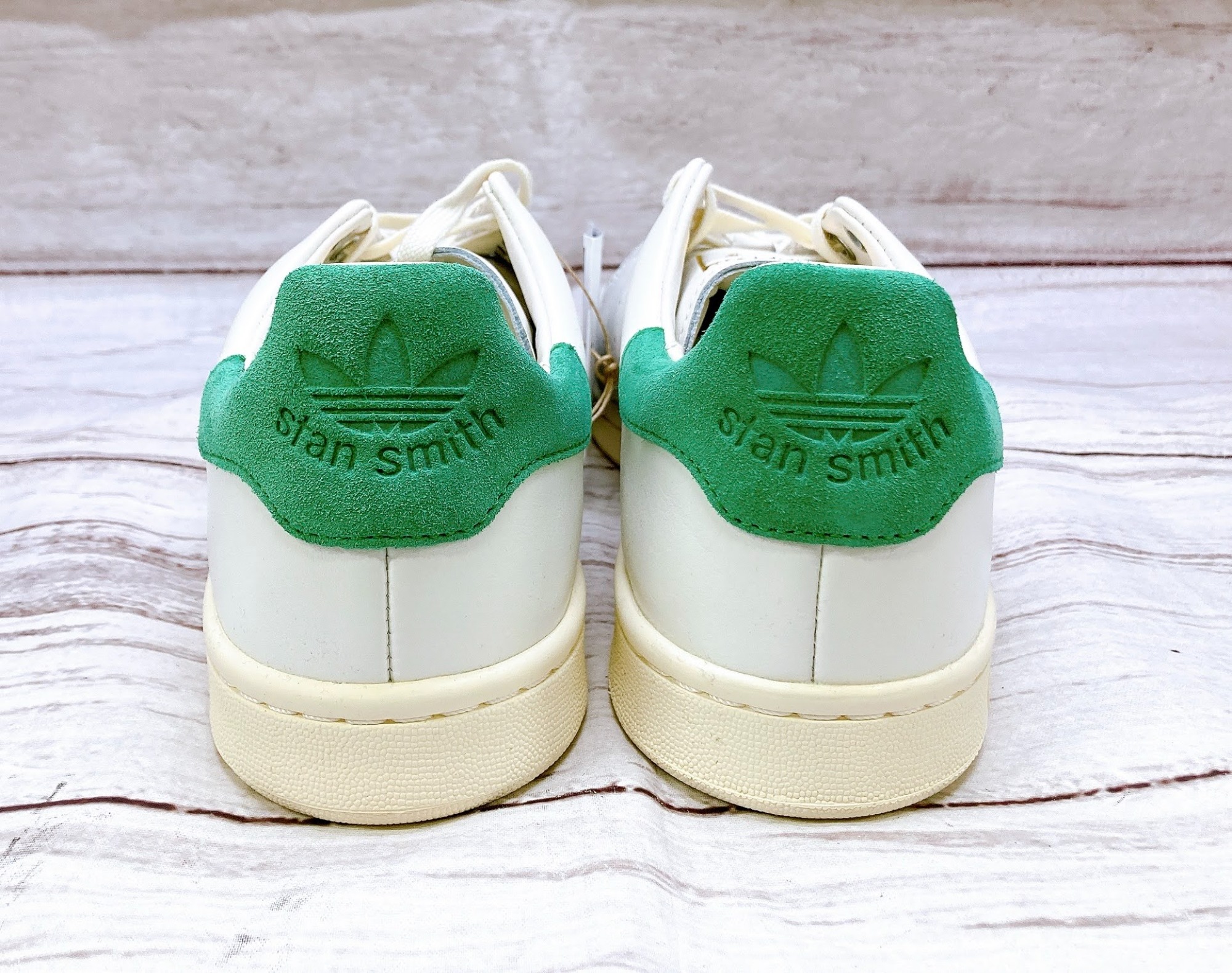adidas /アディダス】スニーカー STANSMITH LUX が入荷いたし