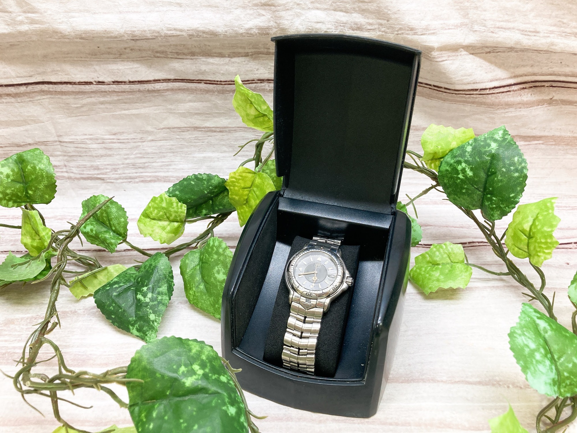 TAG HEUER / タグ・ホイヤー】腕時計 WH1112-K1 が入荷いたし