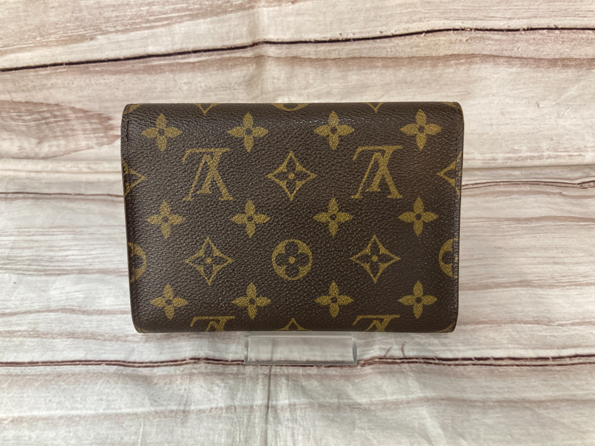 ルイヴィトン モノグラム ポルトトレゾールエテュイパピエ 3つ折り財布 正規品 LOUIS VUITTON ルイヴィトン 三つ折り財布 ポルト トレゾール