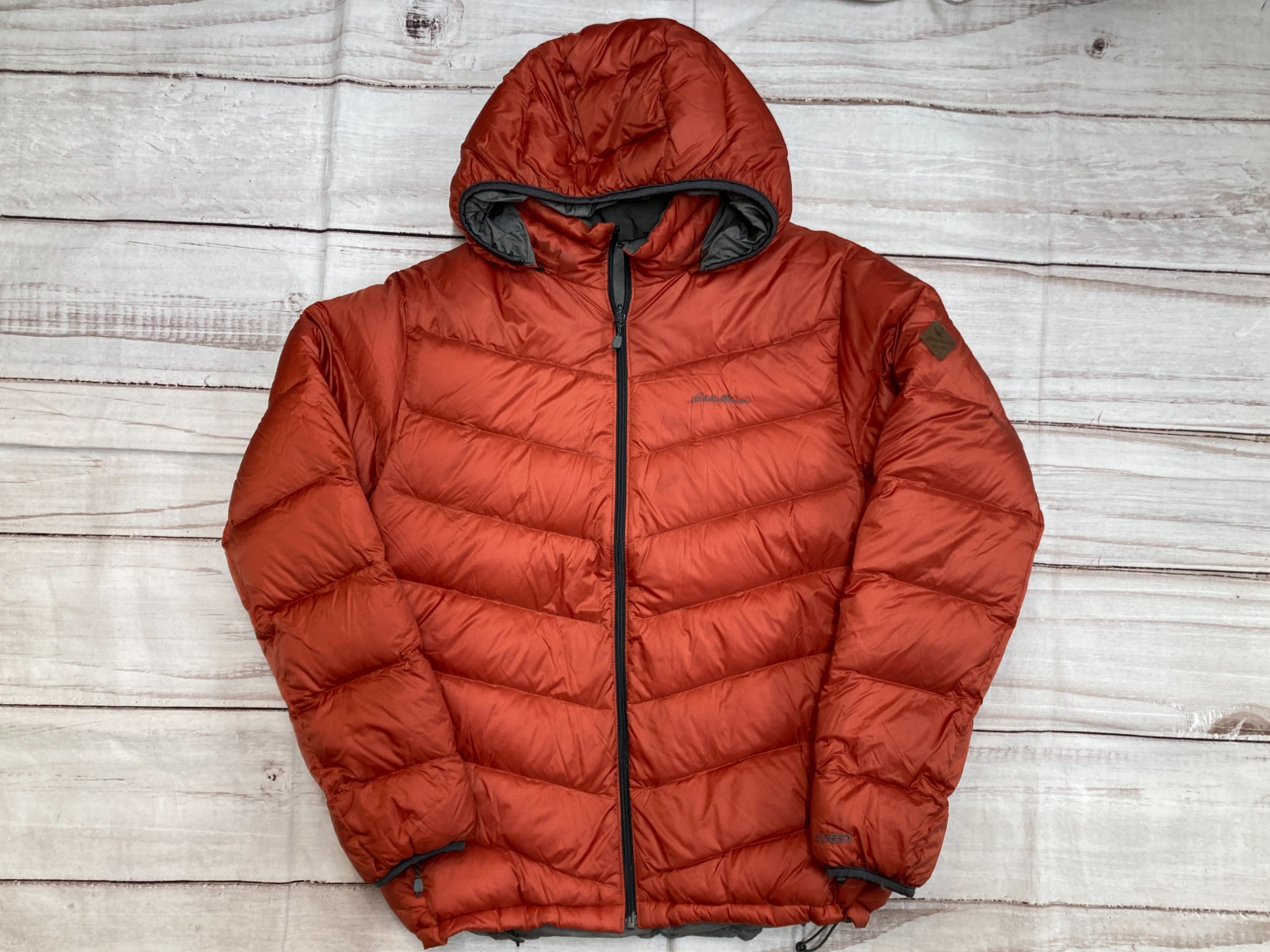 Eddie Bauerリバーシブルダウン Eddie Bauer / エディー・バウアー 】リバーシブルダウンジャケット を