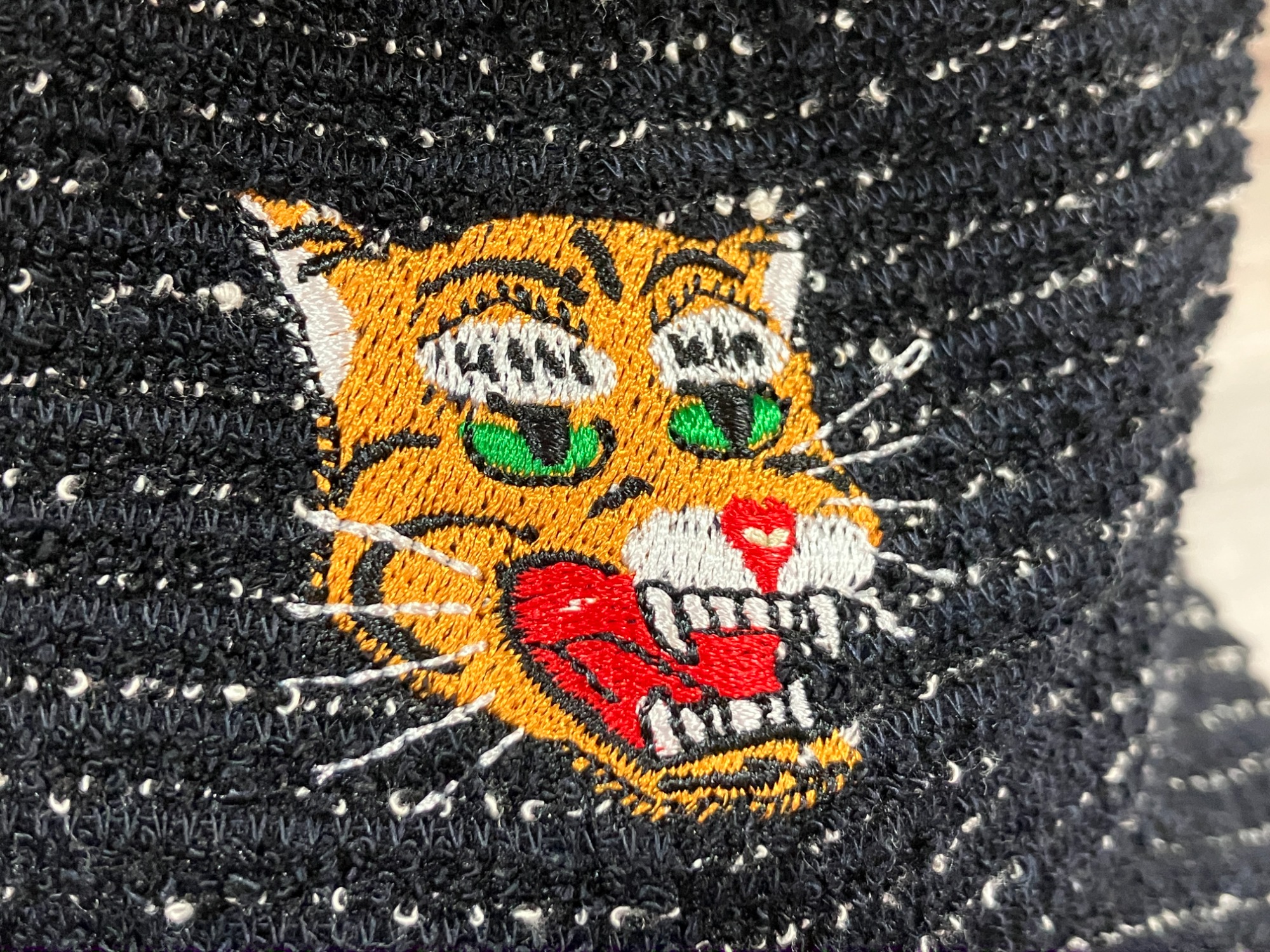 オーダーご依頼　ジャックにゃん虎様 右手で招くにゃんこ《茶トラ（16.9cm）》 – ガーデン用ソーラーライト