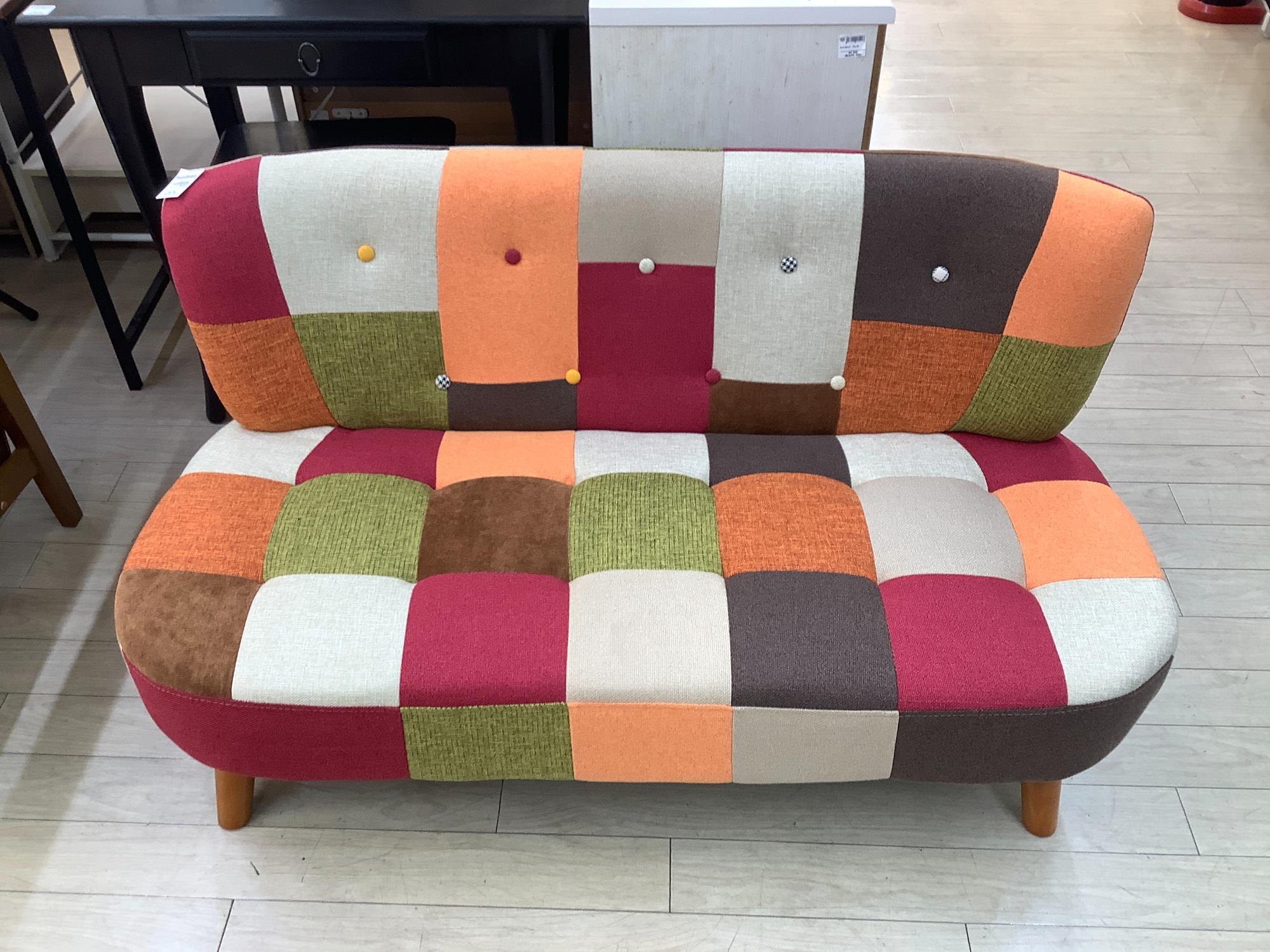 パッチワークソファ デイジー柄 が入荷いたしました！！｜2026年02月19