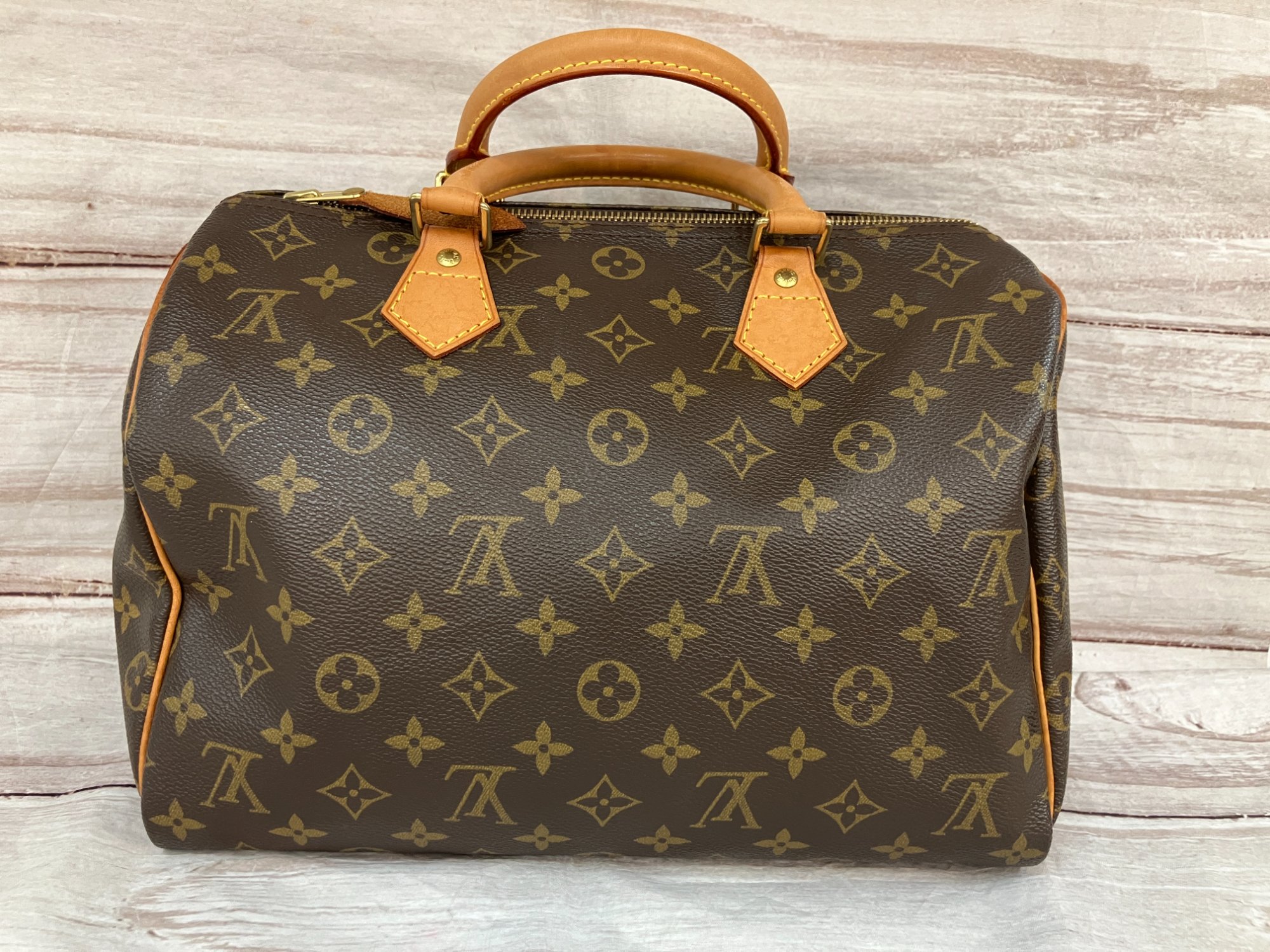 LOUIS VUITTONスピーディ30 モノグラム ハンドバッグ LOUIS VUITTON / ルイ ヴィトン】モノグラム スピーディ30｜日常に