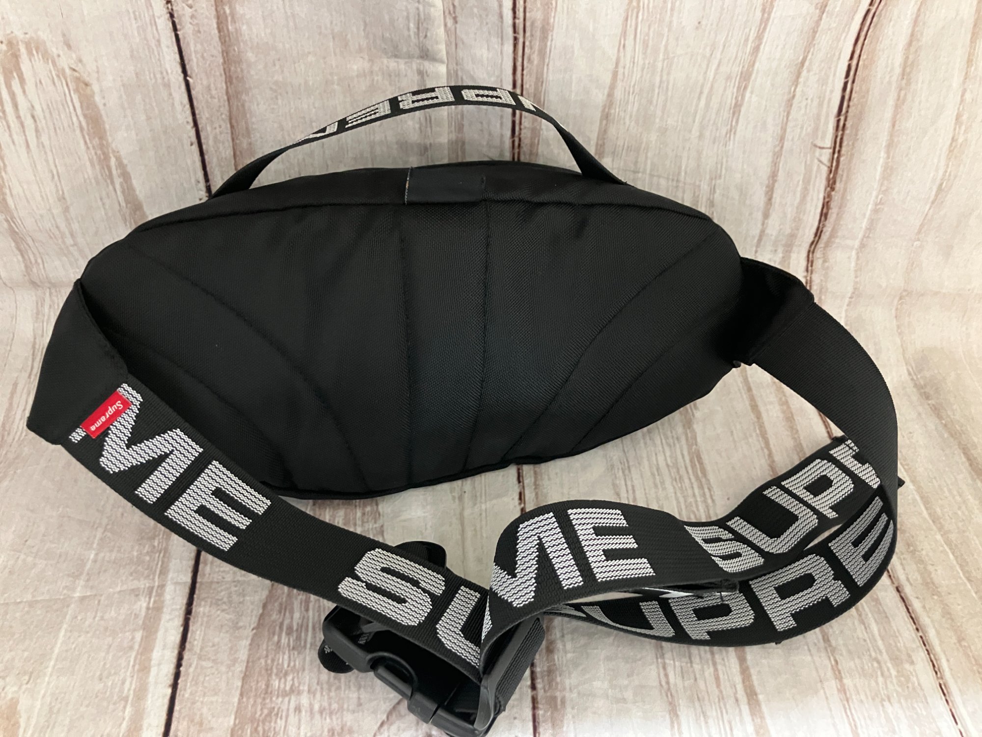 SUPREME / シュプリーム】WAIST BAG BLACK 18SS｜ストリートで映える