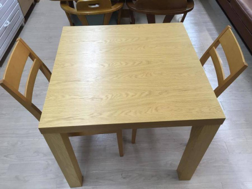 ダイニングセットのニトリ