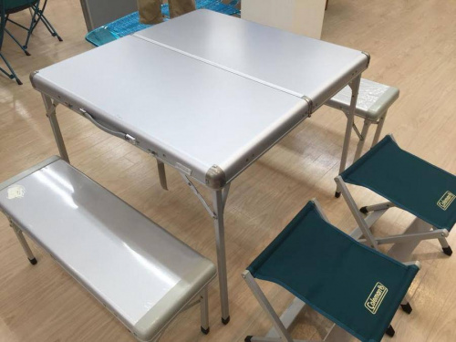 アウトドアのキャンプ用品