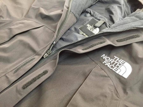 マウンテンパーカーのノースフェイス(THE NORTH FACE)