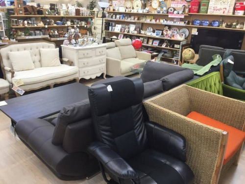 貞苅椅子製作所の中古家具　名古屋