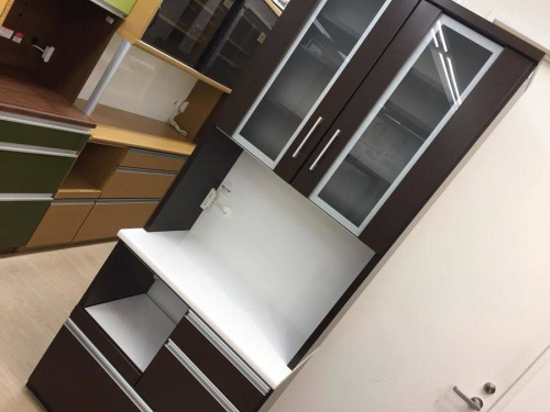 家具・インテリアの食器棚