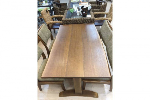 ダイニングセットのイバタインテリア