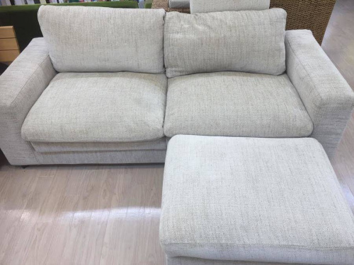 ソファーのHUKLA