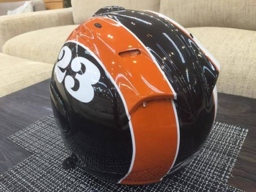 ヘルメットのライダース