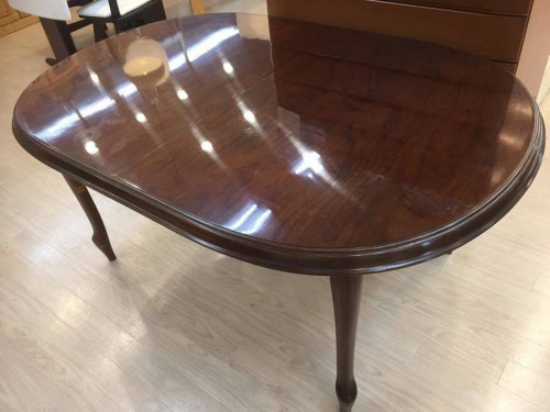 家具・インテリアのテーブル