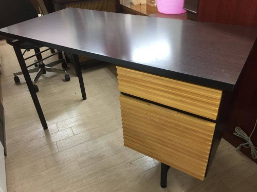 家具・インテリアのテーブル