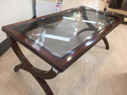 家具・インテリアのテーブル