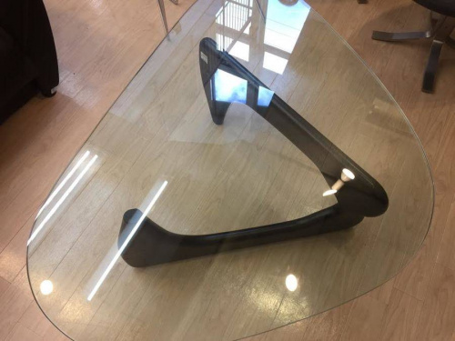 テーブルのノグチ