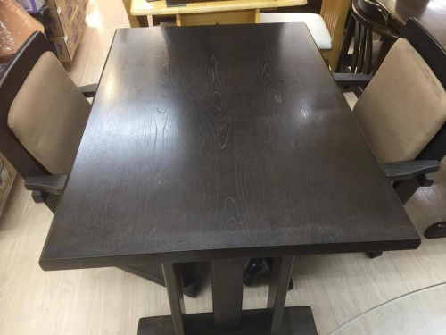 ダイニングセットの新生活