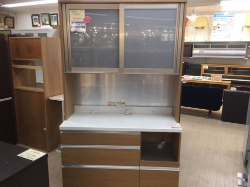 Pamounaのカップボード