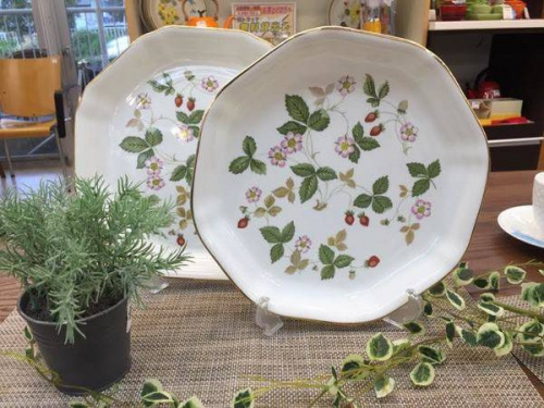 洋食器のWEDGWOOD