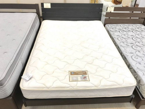 ベッドのニトリ