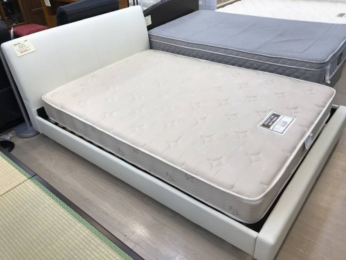 家具・インテリアのベッド