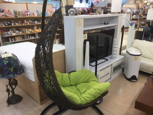 イスのゆりかご