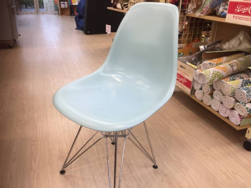 シェルチェアーの中古家具 名古屋