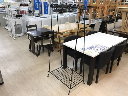 家具・インテリアのハンガーラック