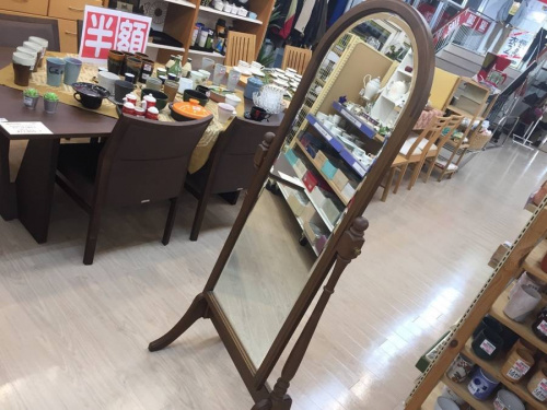 家具・インテリアのドレッサー