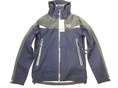 ジャケットのMountain Hardwear