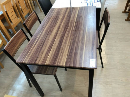 ダイニングのVONOTE