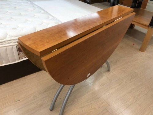 テーブルのBOCONCEPT