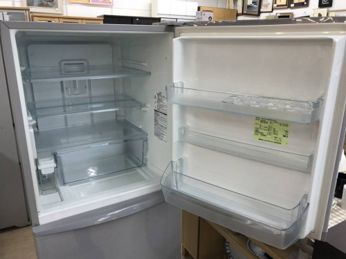 冷蔵庫の3ドア冷蔵庫