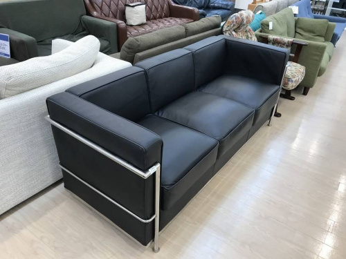 家具のソファ