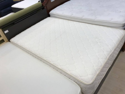 生活家具のベッド