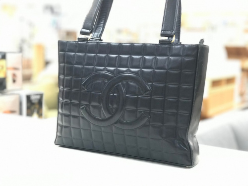 トートバッグのCHANEL
