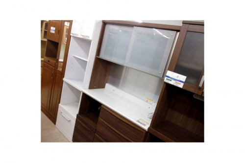 ダイニングセットのソファ