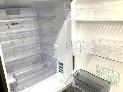 冷蔵庫の3ドア冷蔵庫
