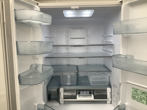 6ドア冷蔵庫のHITACHI