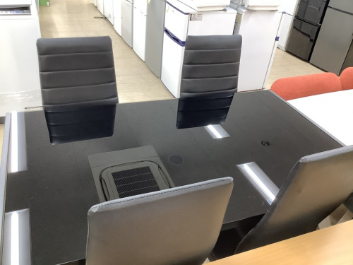 テーブルのダイニング5点セット