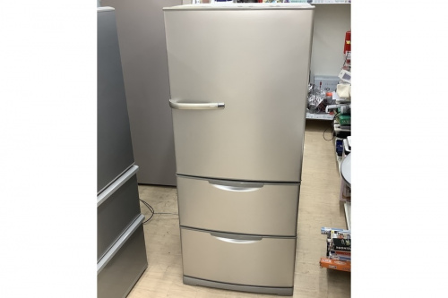 キッチン家電の冷蔵庫