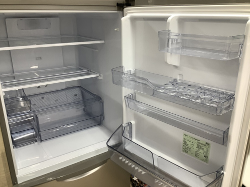 冷蔵庫の3ドア冷蔵庫