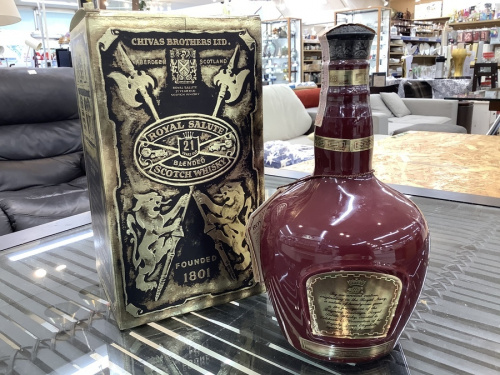 ウィスキーのCHIVAS