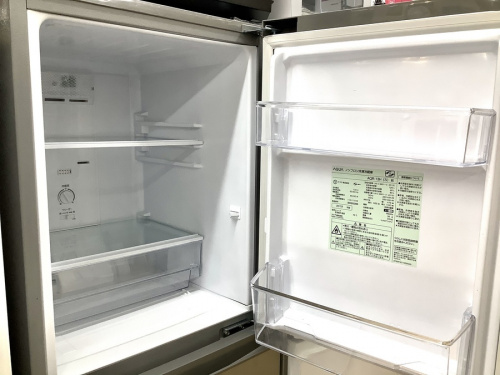 冷蔵庫の2ドア冷蔵庫