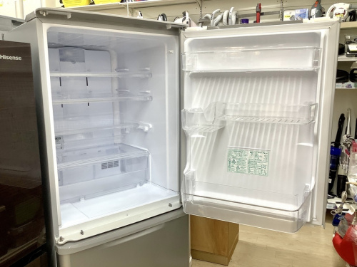 冷蔵庫の3ドア冷蔵庫